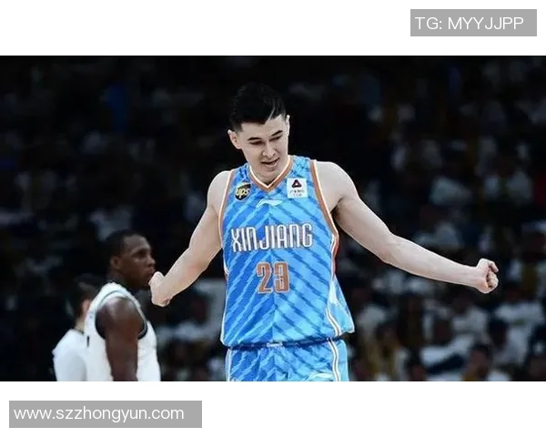 广东宏远与新疆男篮总决赛第二场激战正酣谁能笑到最后